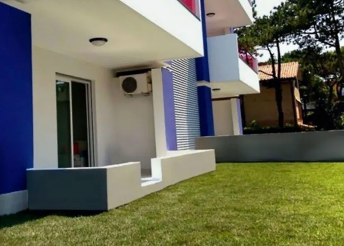 Garden Retreat Steps From The Pool Bibione