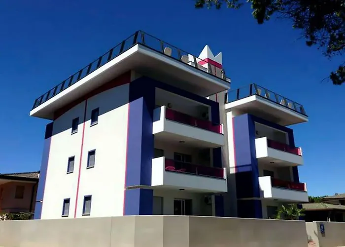 Garden Retreat Steps From The Pool Apartment Bibione